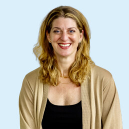 sara-leedom-bio